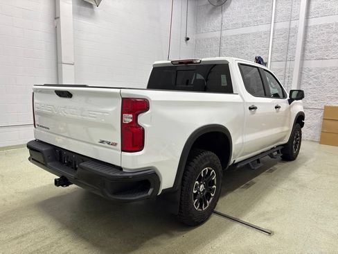 Used 2024 Chevrolet Silverado 1500 ZR2 AWD/4WD image 4