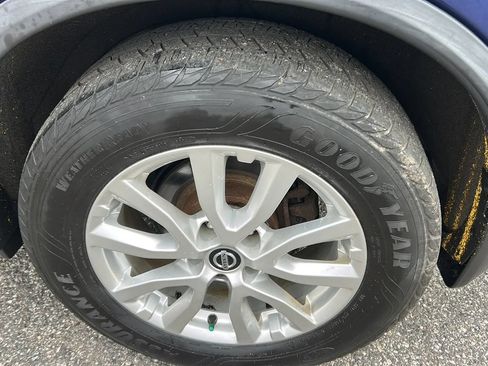 Used 2019 Nissan Rogue SV AWD/4WD image 27