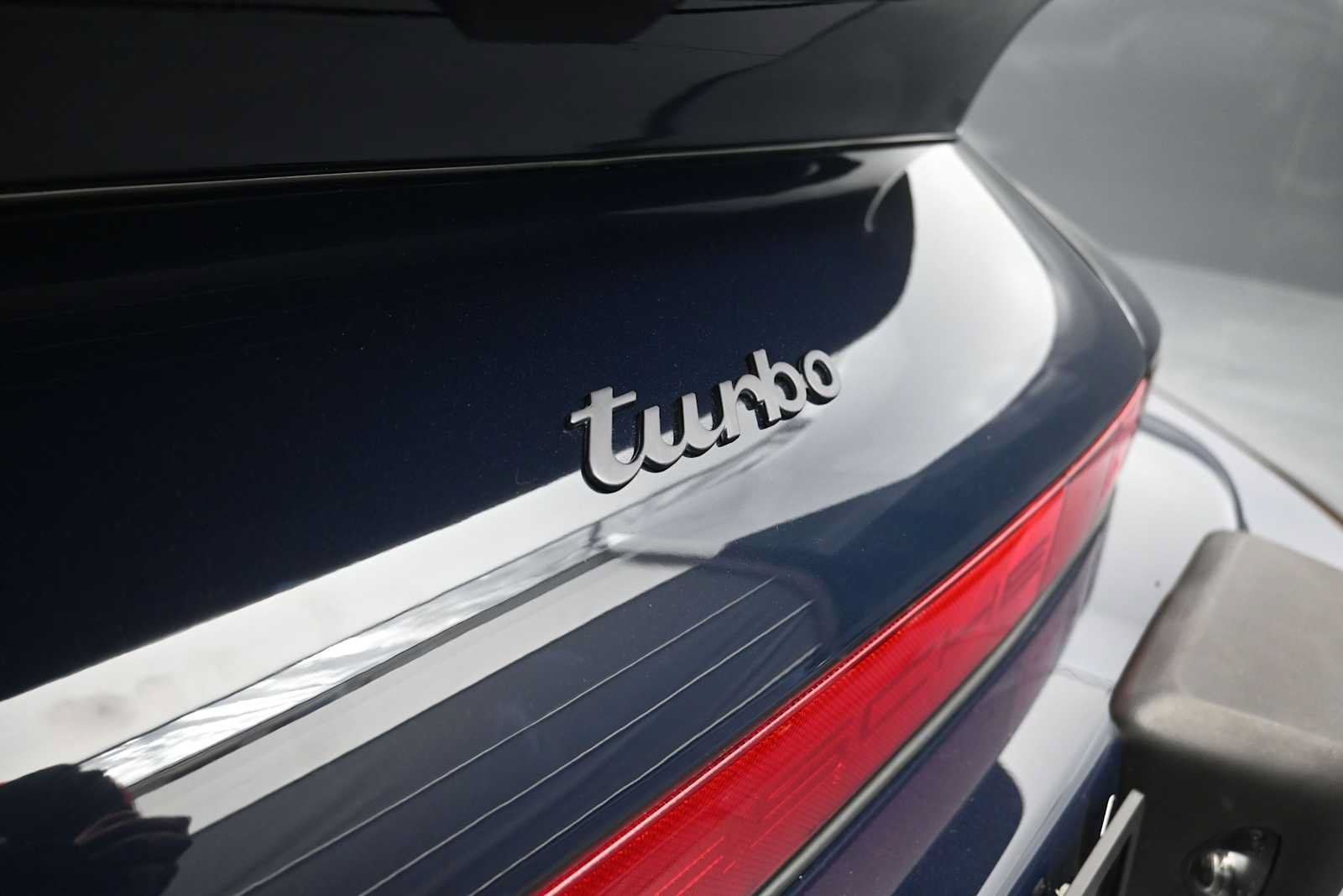 Used 1987 Porsche 911 Carrera RWD image 18