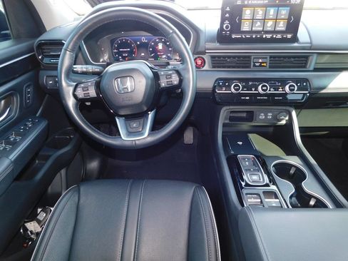 Used 2023 Honda Pilot Elite image 17
