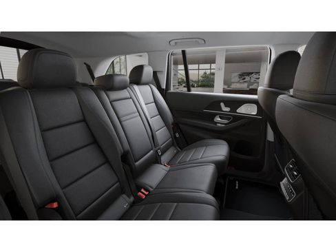 New 2026 Mercedes-Benz GLS 450 4MATIC image 5