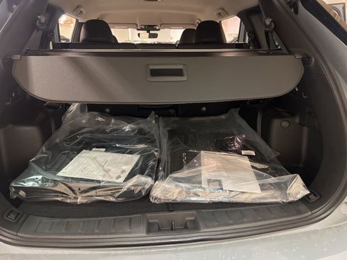 New 2025 Mitsubishi Outlander SE image 13