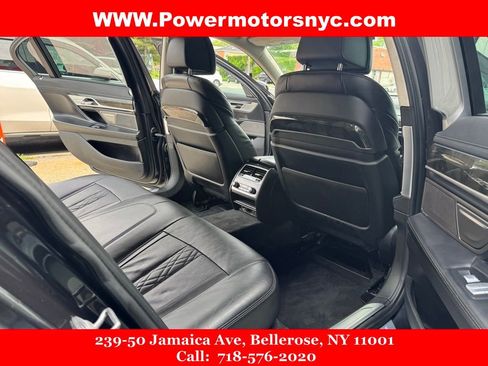 Used 2022 BMW 740i xDrive AWD/4WD image 37
