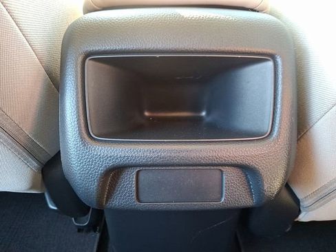 Used 2025 Honda HR-V LX image 11