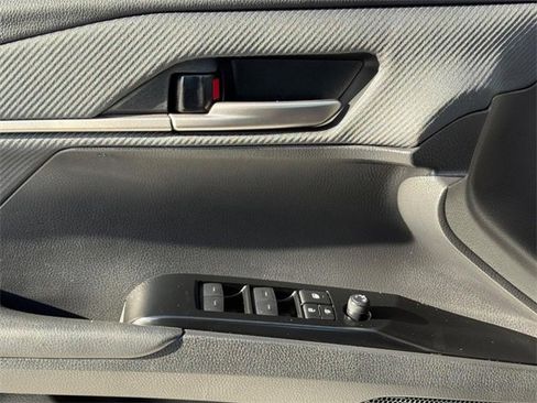Used 2025 Toyota Camry XSE image 24