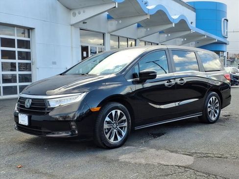 Used 2024 Honda Odyssey EX-L image 3