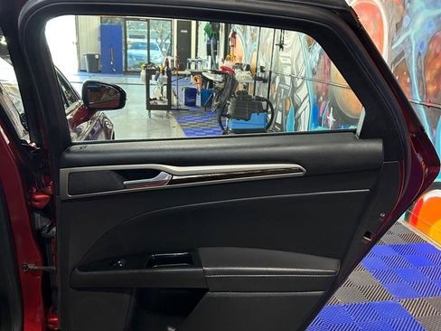 Used 2014 Ford Fusion SE w/ Equipment Group 202A image 16