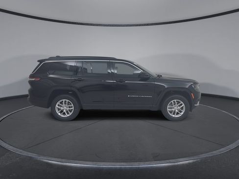 New 2026 Jeep Grand Cherokee L Laredo AWD/4WD image 17