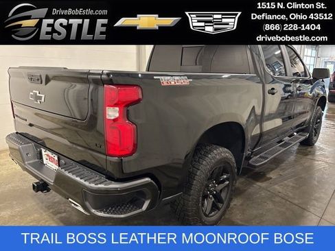 Used 2024 Chevrolet Silverado 1500 LT Trail Boss w/ Convenience Package II AWD/4WD image 4