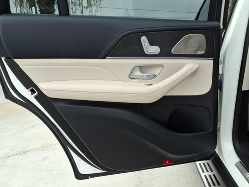 Certified 2022 Mercedes-Benz GLS 450 4MATIC image 16