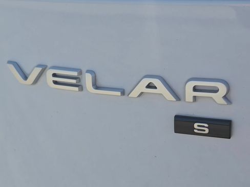 Used 2021 Land Rover Range Rover Velar S AWD/4WD image 27