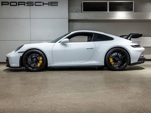 Used 2022 Porsche 911 GT3 image 2