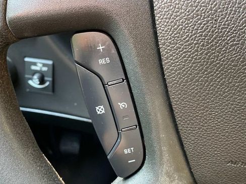 Used 2022 Chevrolet Express 2500 w/ Driver Convenience Package RWD image 16