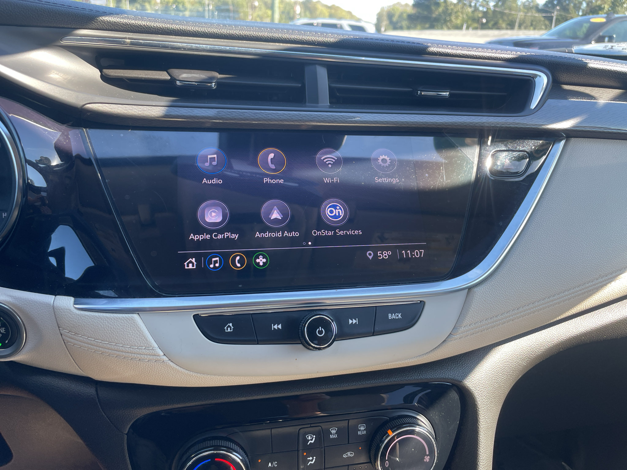 Certified 2020 Buick Encore GX Preferred w/ Cold Weather Comfort Package FWD image 24