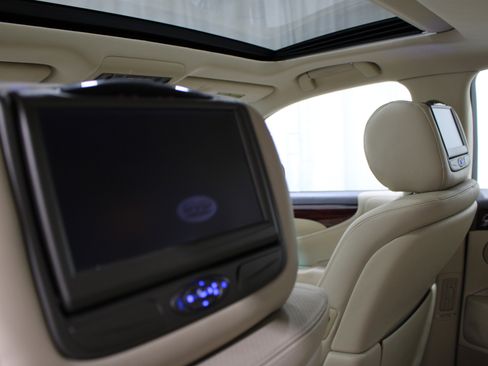 Used 2008 Lexus LS 460 RWD image 22