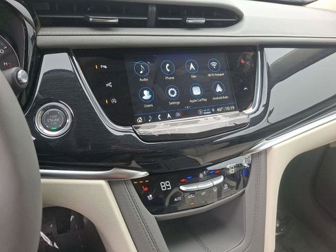 New 2025 Cadillac XT6 Premium Luxury image 8