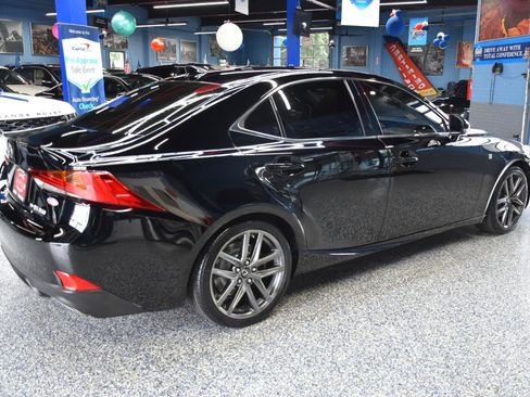 Used 2018 Lexus IS 350 AWD image 3