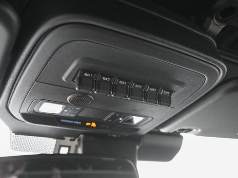 New 2025 Ford Bronco Badlands image 35