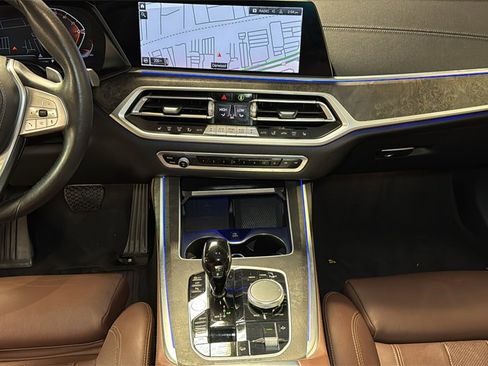 Used 2022 BMW X7 xDrive40i w/ Premium Package image 21