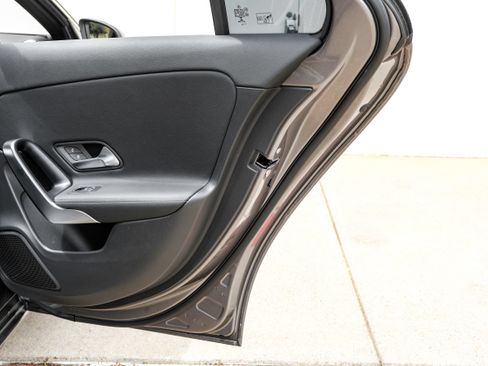 Used 2022 Mercedes-Benz A 220 image 40