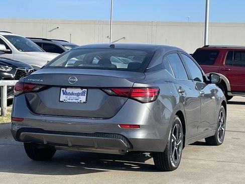 Used 2025 Nissan Sentra SV FWD image 4