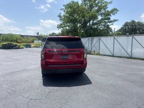 Used 2023 Chevrolet Suburban RST w/ Luxury Package AWD/4WD image 6