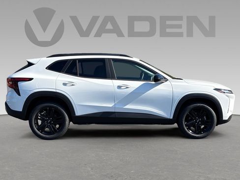 New 2026 Chevrolet Trax ACTIV w/ Sunroof Package image 7