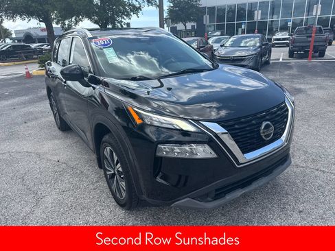 Used 2021 Nissan Rogue SV w/ Premium Package FWD image 7