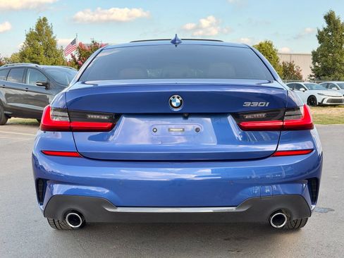 Used 2022 BMW 330i Sedan w/ M Sport Package RWD image 18