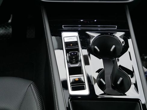 New 2026 Volkswagen Atlas Cross Sport SE image 11