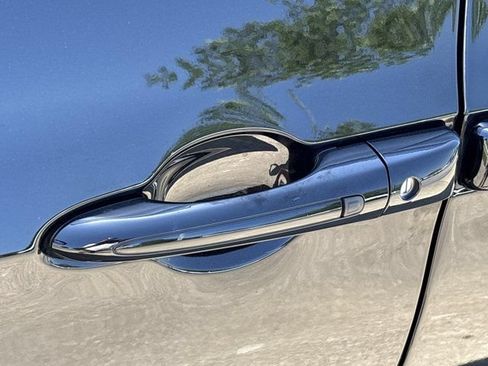 Used 2025 Chrysler Pacifica Select FWD image 15