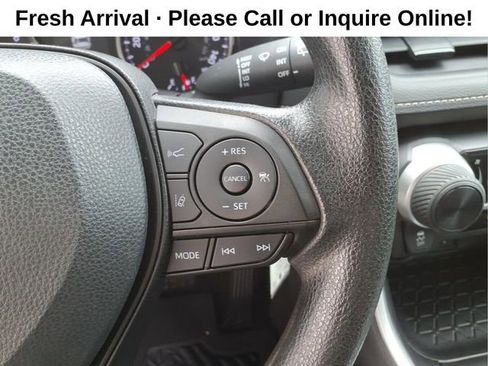 Used 2022 Toyota RAV4 LE AWD/4WD image 17