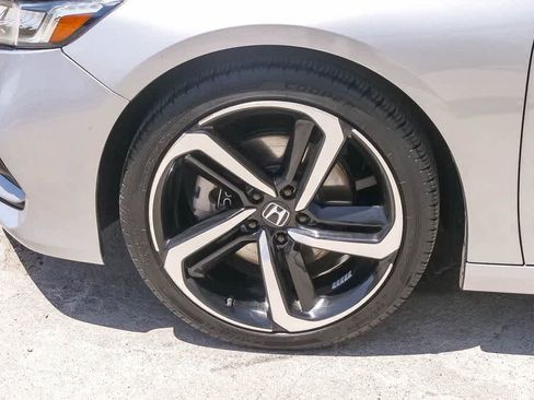 Used 2019 Honda Accord Sport image 5