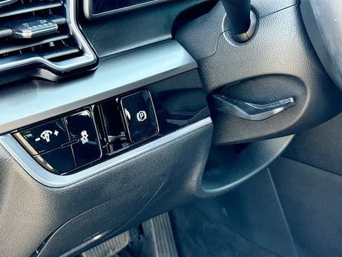 Used 2023 Kia Sportage EX FWD image 10