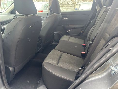 Used 2025 Nissan Rogue SV image 28