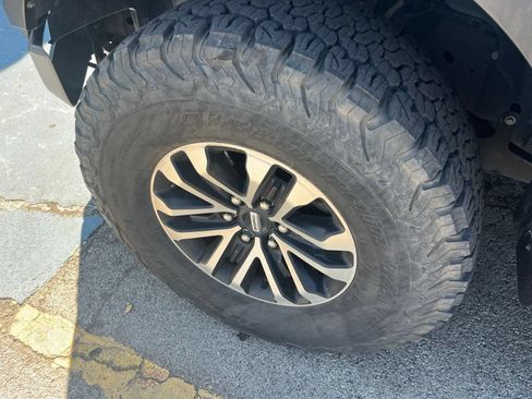 Used 2019 Ford F150 Raptor w/ Equipment Group 802A Luxury AWD/4WD image 19