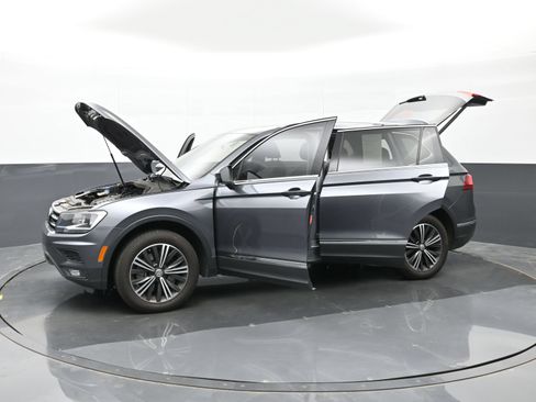 Used 2019 Volkswagen Tiguan SEL w/ 3rd Row Seat Package AWD/4WD image 50