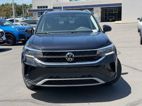 Used 2022 Volkswagen Taos SE AWD/4WD image 4