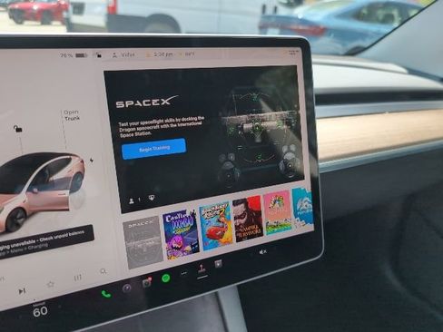 Used 2022 Tesla Model 3 Long Range image 17