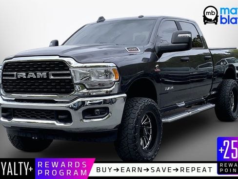 Used 2024 RAM 2500 Big Horn AWD/4WD image 1