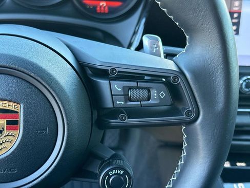 Used 2023 Porsche Macan Turbo image 21