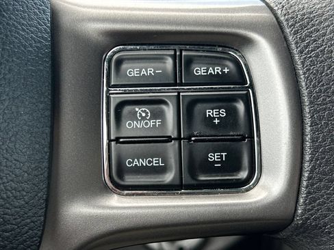 Used 2024 RAM 1500 Warlock AWD/4WD image 36