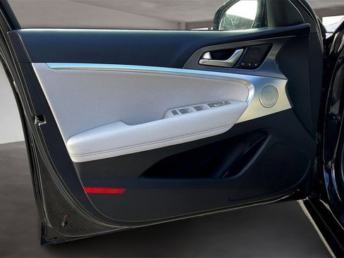 Used 2025 Genesis G70 2.5T w/ Sport Prestige Package image 20