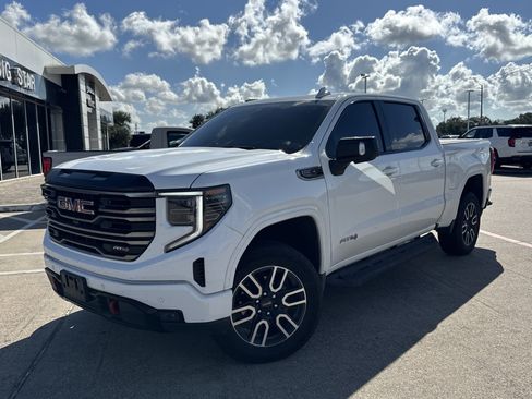 Used 2025 GMC Sierra 1500 AT4 w/ AT4 Premium Package AWD/4WD image 1