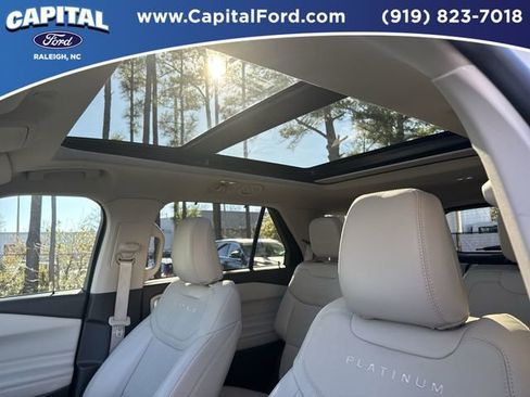 Certified 2023 Ford Explorer Platinum w/ Technology Package image 21