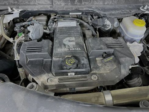 Used 2023 RAM 2500 Limited image 31