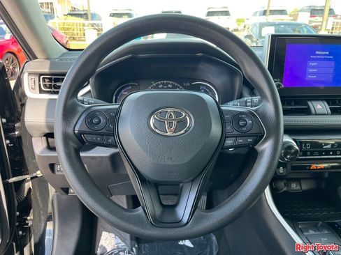 Certified 2025 Toyota RAV4 XLE AWD/4WD image 22