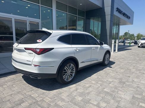 Used 2023 Acura MDX SH-AWD w/ Advance Package image 11