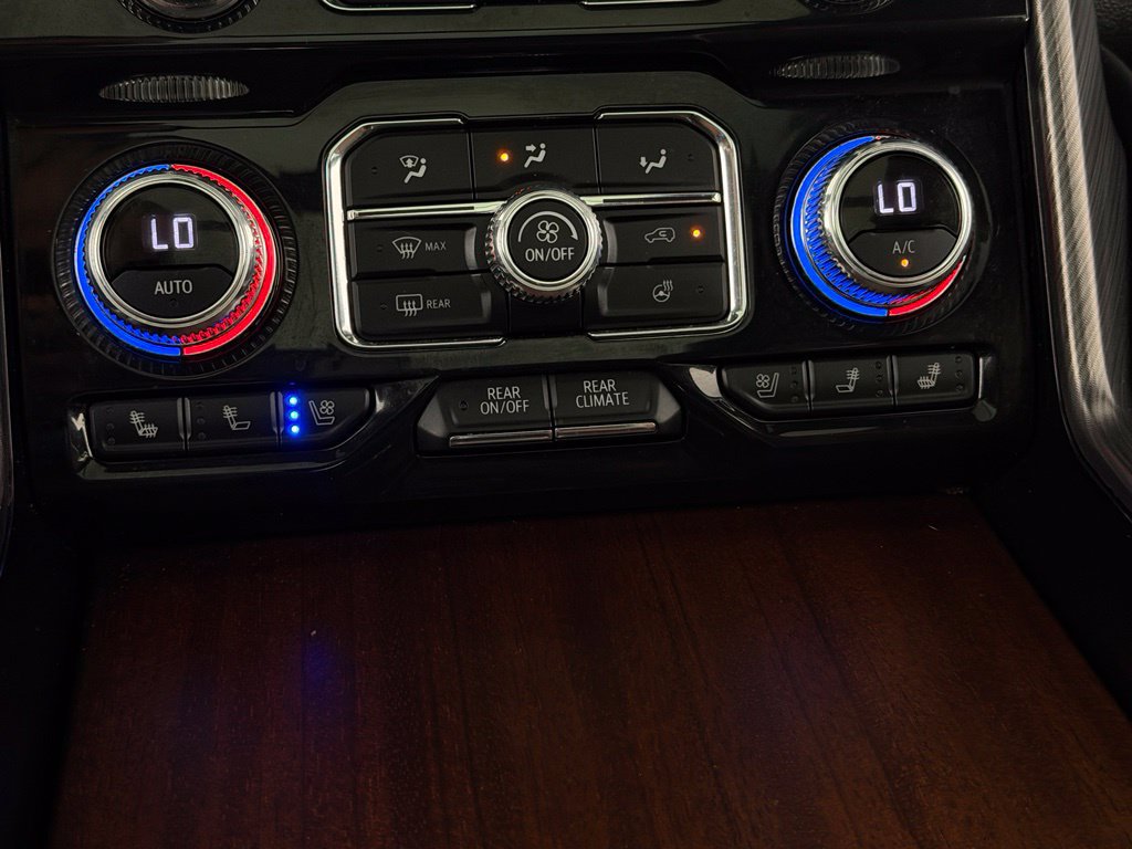 Used 2023 GMC Yukon Denali Ultimate AWD/4WD image 19