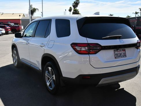 Used 2024 Honda Pilot EX-L image 6